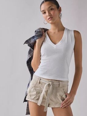 BDG V-Neck Sleeveless Spill The Tee